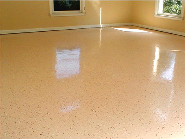 Residential garage - 100% tan epoxy with chips